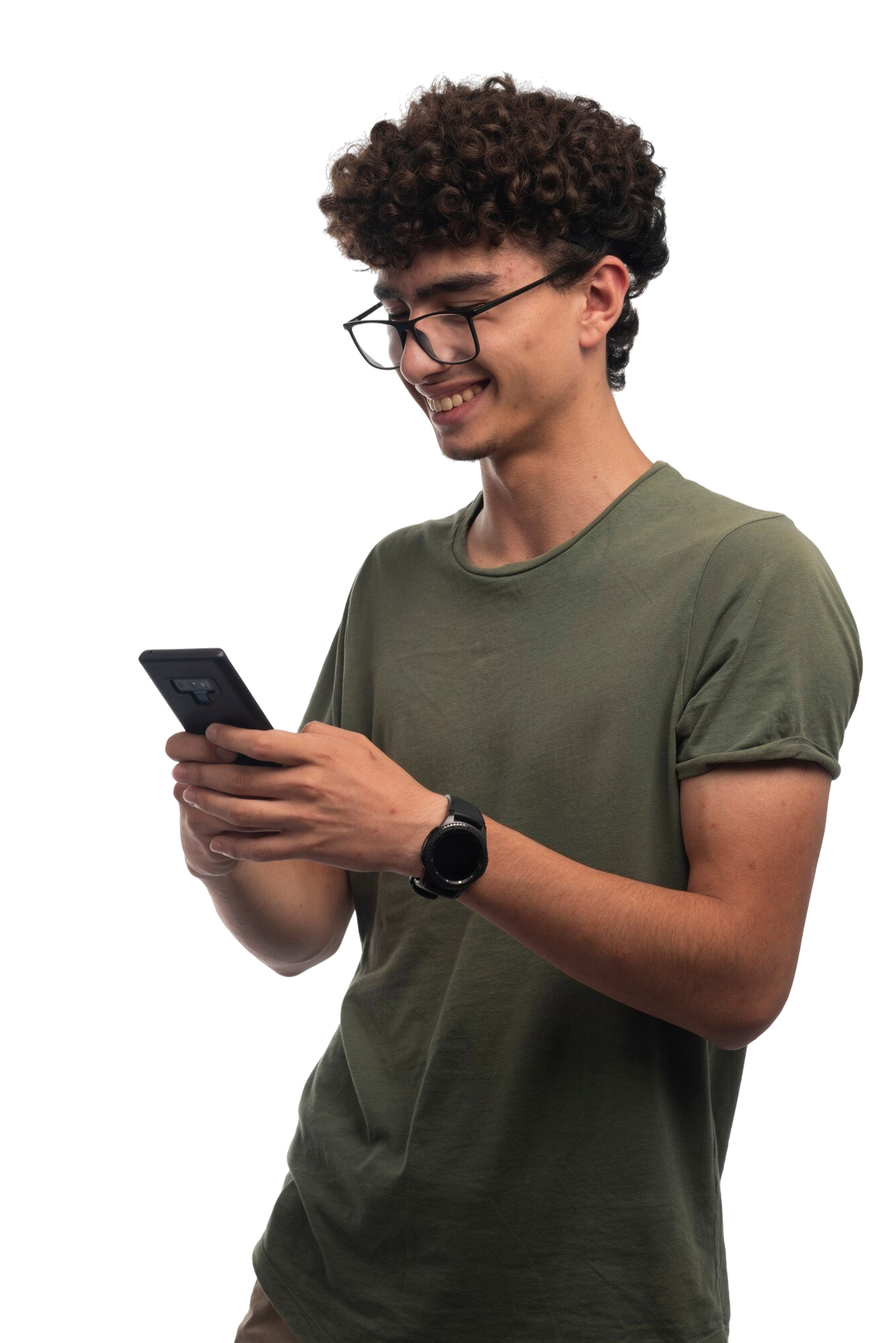 Jovem feliz usando Helppe App